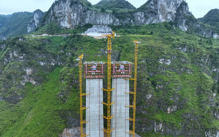 ?塔立山河！徐工塔機(jī)挑戰(zhàn)“世界之最”