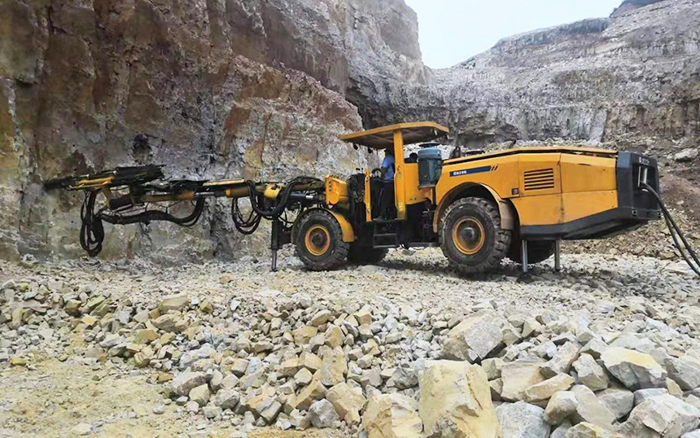 “化水為電”，徐工鑿巖臺車提速水電站擴(kuò)機(jī)工程