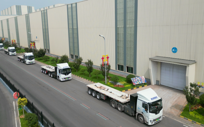 多次復(fù)購(gòu)！百臺(tái)徐工新能源牽引車(chē)交付河北邯鄲