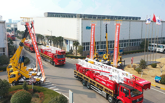 綠色修井效率再刷新，徐工電動(dòng)修井機(jī)批量發(fā)車